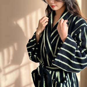 Batas de Invierno de Algodón de Lujo al por Mayor para Parejas, a Rayas y Cuadros, Altamente Absorbentes, con Cierre de Cordón, de Alta Calidad, Unisex para Adultos - Product Image 2