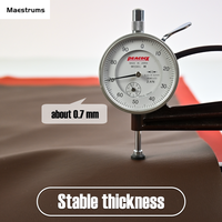 Tissu en cuir PVC écologique anti-moisissure gaufré imperméable résistant aux taches 0,7 mm pour sacs à main et sièges de canapé – Vente directe usine