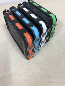 Banco de Energía de 20000 mAh, Impermeable, con Carga Rápida, Brújula, Energía Solar, Portátil, para Uso en Exteriores - Product Image 6