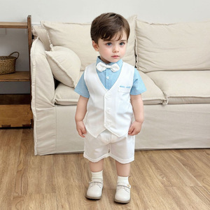 Set Estivo per Bambini in Tre Pezzi: Maglietta a Maniche Corte, Pantaloncini e Gilet in Cotone, Stile Elegante Europeo-Americano - Product Image 1
