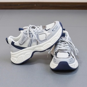 Baskets compensées légères en maille respirante à lacets pour femme, style décontracté, idéales pour l'automne, avec design antidérapant - Product Image 1