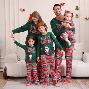 Factory Designer Custom Ladies Mulheres Homem Combinando Árvore de Natal Verde Imprimir Pijamas Pijama Pijama Pijama Pijama Pijamas Conjunto para a Família - Product Image 4