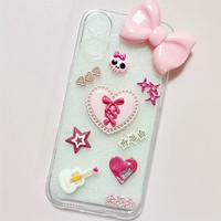 4 pièces de breloques pour coques d'iPhone et iPad, en strass rose, avec motifs goutte d'eau, cœur, miroir, entièrement sertis de strass, nœud papillon et étoile-cœur connectées