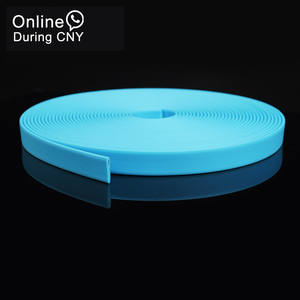 Laisse souple personnalisée pour chien avec silicone imperméable TPU PVC Texture cuir pas facile à casser Sangle enduite - Product Image 1