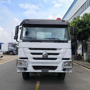 Camión Cisterna HOWO Nuevo para Transporte de Alimentos para Pollos, 4X2 6X4 8X4, Camión Tanque para Entrega de Granos a Granel - Product Image 2
