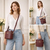 Étui cosmétique imperméable en cuir avec fermeture à glissière, logo personnalisé, coque rigide, poignée souple, grande capacité, organiseur de maquillage de voyage