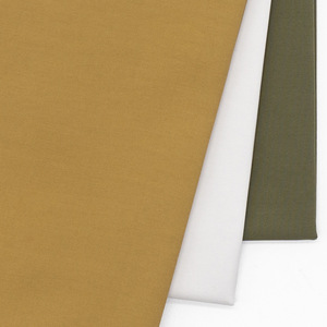 Tela de algodón y poliéster de alta densidad, sarga fina, ligeramente elástica, color caqui, en stock para pantalones, chaquetas y prendas de vestir. - Product Image 6