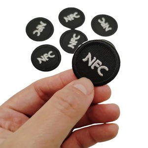 Etiquetas NFC Personalizadas Lavables GSC 2026, Parches Termoadhesivos RFID para Ropa, Etiqueta Adhesiva con Pegamento Termofusible - Product Image 1