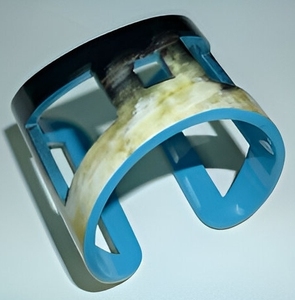 Brazalete de Cuerno de Búfalo Genuino de Vietnam, Marca Minh Giang Craft, Pulido, Hecho a Mano, Joyería Natural y Sostenible para Ella - Product Image 1