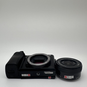 Fotocamera Mirrorless Sony A6000 Usata con Sensore APS-C, Videocamera Digitale ad Alta Risoluzione 1080p, Sony A6000 con Obiettivo 16-50 Usato - Product Image 5