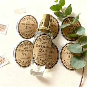 Etichette Adesive Personalizzate Impermeabili, Stampa Digitale Resistente ai Raggi UV, Etichette Trasparenti in Lamina d'Oro Fujian per <span class=keywords><strong>Cosmetici</strong></span> - Product Image 1