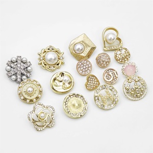 Luxury Gold Silver <strong>Metal</strong> Zinc Alloy Crystal <strong>Rhinestone</strong> Custom Logo Pearl Shank <strong>Button</strong> <strong>Buttons</strong> <strong>for</strong> Women Clothes Lady Clothes - Product Image 6