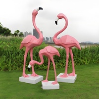 Statues de flamants roses en fibre de verre personnalisées en gros pour hôtels, centres commerciaux, expositions à domicile – Design durable pour la décoration de jardins et d'intérieurs – Sculptures d'animaux