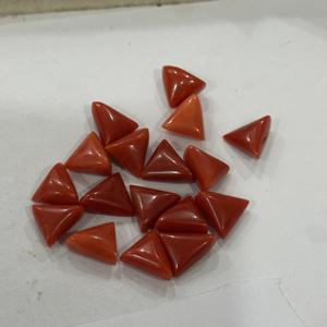 Coral italien naturel de haute qualité, forme triangulaire lisse, cabochon en vrac, rouge naturel, bonne qualité, prix de gros par carat - Product Image 4