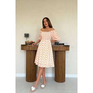 Robe d'été décontractée à motif carré orange, coupe trapèze, taille naturelle, col carré, tissée et respirante - Product Image 4