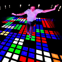 Sol interactif en acier et verre robuste avec LED, étanche IP65, capacité de charge de 500 kg, sol de jeu actif pour usage commercial