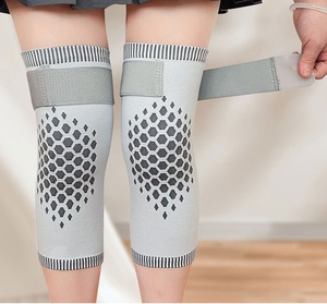 Rodillera Térmica AOFIT para Alivio del Dolor Articular por Artritis, Recuperación de Lesiones, Soporte Cálido para Dormir con Terciopelo Dorado - Product Image 2