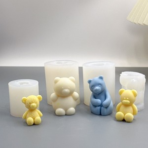 แม่พิมพ์ซิลิโคนรูปหมีน้อยสำหรับทำเทียนหอม DIY รูปสัตว์ หมีนั่ง สำหรับทำขนมและตกแต่งเค้ก - Product Image 2