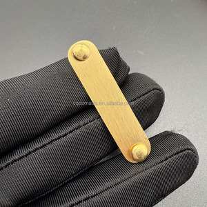Plaque d'identification en laiton massif avec deux trous et rivets de fixation assortis - Product Image 5