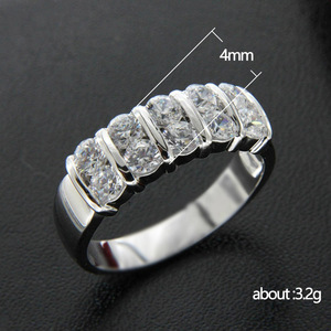 Anello da Donna F816 in Oro Bianco con Diamante Taglio Brillante Rotondo Colore G Stile Classico per Fidanzamento - Product Image 5