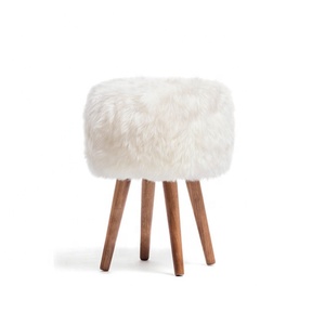 Accueil Meubles 4 pieds en bois <span class=keywords><strong>tabouret</strong></span> en bois massif chaises couverture en peau <span class=keywords><strong>de</strong></span> mouton couverture <span class=keywords><strong>de</strong></span> <span class=keywords><strong>tabouret</strong></span> <span class=keywords><strong>rond</strong></span> - Product Image 3