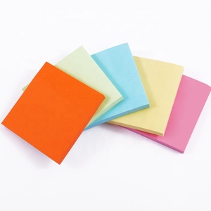Adesivi di carta Foska, indici adesivi quadrati colorati, blocco note con confezione termoretraibile per cancelleria e forniture scolastiche - Product Image 1