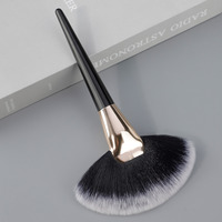 2 In1 Single Ultimate Soft Fan Makeup Brush Berkualitas Tinggi Bebas Kekejaman Hewan Highlighter Finishing Powder Brush Kuas Makeup Sintetis