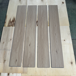 Tablones de Suelo SPC con Efecto Madera Antigua, Corte de Sierra y Relieve Profundo, para Casas de Campo y Chalets - Product Image 1