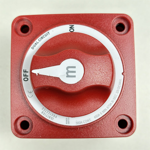Interruptor de Batería de Doble Circuito Serie M 6010 - Rojo - Product Image 4