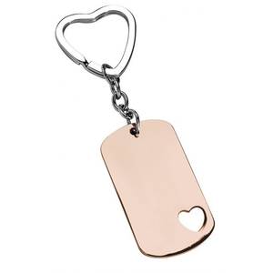 Porte-clés en forme de cœur en or rose avec étiquette découpée pour personnalisation et offrande en cadeau - Product Image 1