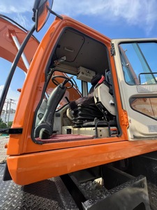 รถขุดมือสอง Doosan DH210W-7 ผลิตในเกาหลี พร้อมมอเตอร์หลัก ใช้งานมาแล้ว 0-2000 ชั่วโมง น้ำหนัก 21000 กก. จากเซี่ยงไฮ้ ดูซาน - Product Image 3