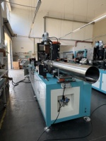 Machine de perçage de colonnes CNC automatique pour tuyaux en acier inoxydable de 8 pouces, avec poinçonnage de trous de 1 et 4 pouces, refroidissement liquide