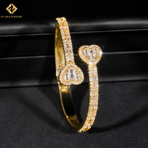 Hiphop Jewelry High Quality VVS Moissanite <b>Iced</b> Out Bangle 925 Silver Unisex Moissanite Heart Bangle Rapper Jewelry - Product Image 4