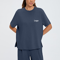 Kaos Modal Cuci Pasir Logo Kustom, Atasan Yoga Lengan Pendek Kasual Longgar Ramah Kulit Dengan Belahan Samping, Kaos Wanita Musim Panas