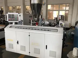 Zhangjiagang Upvc Plastic Schuifdeur Raam Profiel Making Machine