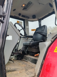 Tracteur Massey Ferguson 1204 Xtra Chine Haute efficacité avec Coupe d'herbe et charrue vendre - Product Image 4