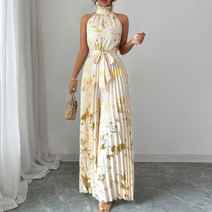 Combinaison plissée à col montant pour femme avec ceinture à nouer et imprimé floral doré - Product Image 3