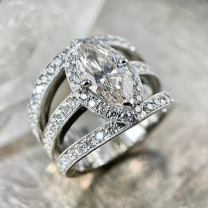 Nuovi Anelli di Lusso a Tre Strati con Zirconi a Forma di Marquise, Ornamenti Eleganti in Stile Europeo e Americano per Feste - Product Image 1