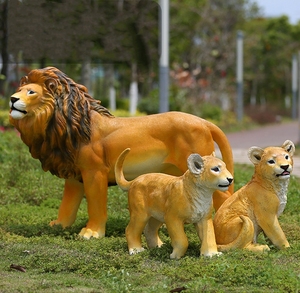 Statua di Giraffa e Leone a Grandezza Naturale Personalizzata all'Ingrosso, Scultura di Animali Selvatici in Fibra di Vetro per Negozi di Noleggio - Product Image 6