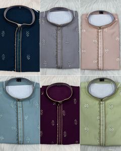 Pijama Kurta de diseñador de seda de algodón Premium para hombre con trabajo de bordado pesado Traje elegante listo para exportar y ocasión - Product Image 2