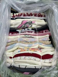 Cardigan pour <span class=keywords><strong>femme</strong></span> en gros, vente directe usine, nouvelle collection 2026, <span class=keywords><strong>pull</strong></span> doux rose ajouré en maille, style délicat - Product Image 6