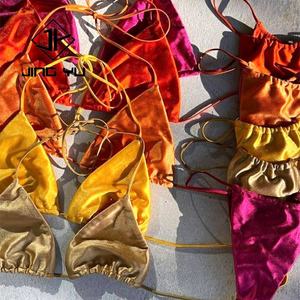 Traje de Baño Hawaiano de Lujo con Tiras Ajustables, Diseño de Alta Calidad, Brillante - Product Image 1