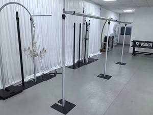 Support de toile de fond en aluminium à vente chaude, personnalisable avec logo et couleur, élégant support de rideau pour les décorations de mariage, de fête et d'événements - Product Image 4