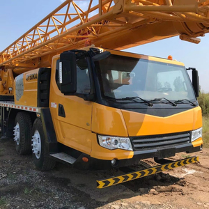 Grúa de camión pesado usada de 50 toneladas, marca XC, en stock para la venta - Product Image 1