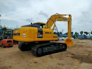Excavadora Hidráulica Usada Komatsu PC220-7 Modelo 2022, Cucharón de 1.0m, Origen Japón, 21900kg, Rendimiento Superior, Motor con Rodamientos - Product Image 5