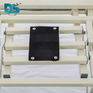Medizinische Gerätebetten Preise Geräuschlose Rollen Klappbarer Esstisch Infusionsständer Matratze 3-Funktionen Manuelles Pflegebett - Product Image 6