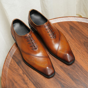 Chaussures habillées en cuir véritable pour hommes, à bout pointu, à lacets, couleur unie, logo gravé, semelle extérieure en caoutchouc, livraison directe - Product Image 2