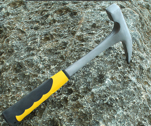 Martillo de Roca Profesional de Acero al Carbono, Forjado y Templado, con Punta Puntiaguda, Martillo Geológico de una Pieza para Exploración de Campo - Product Image 3