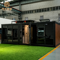Maison mobile modulaire préfabriquée à double aile avec structure en acier personnalisée, support de porte vitrée, maison conteneur extensible