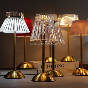 Decoraciones DE MESA DE BODA Brillo ajustable LED Luces de restaurante Lámpara de mesa con puerto de carga USB - Product Image 6